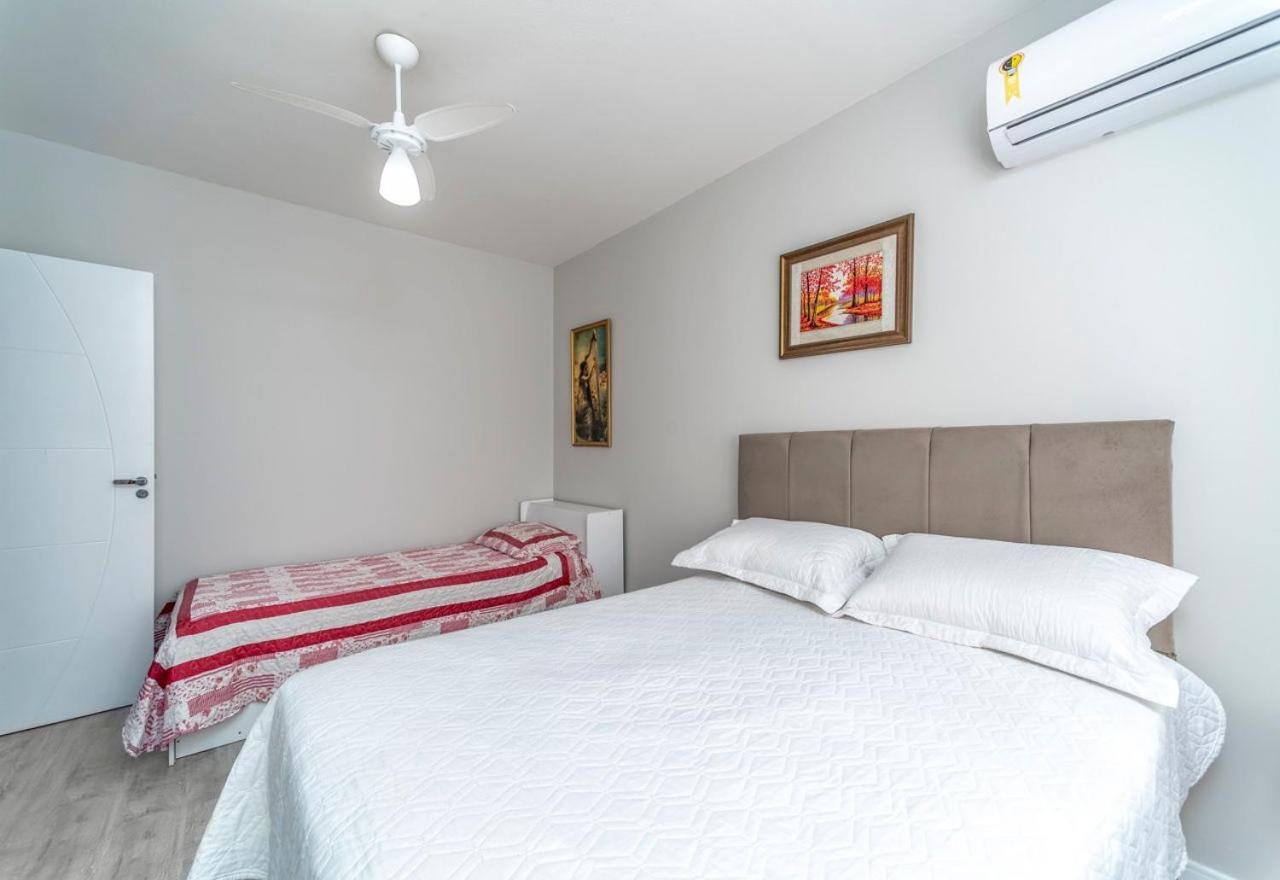 Apto Pe Na Areia, Direcao Ilha-Balneario Camboriu. Ngoại thất bức ảnh